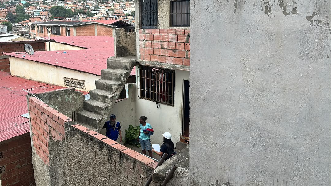 La solidaridad se pone de pie: inspecciones que protegen vidas y devuelven tranquilidad a La Guaira y Caracas
